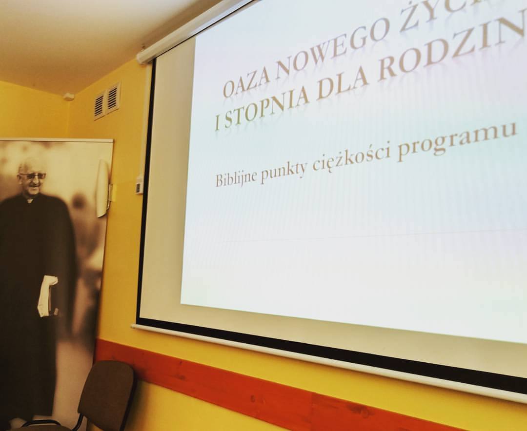 Dziś treścią naszego dnia jest pierwszy stopień oazy nowego…
