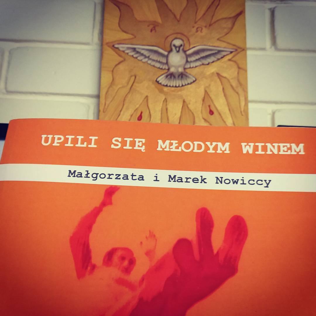 Doświadczenia charyzmatyczne nierzadko mocno dzielą ludzi w Kościele na zwolenników i sceptyków.
Dla mnie droga charyzma