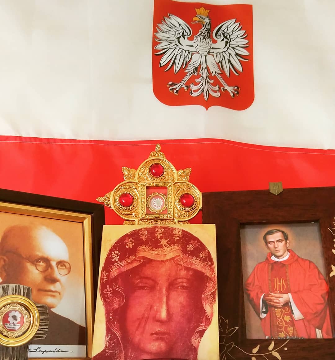 #dzienflagi🇵🇱 na styku z dniem jutrzejszym Królowej Polski.…