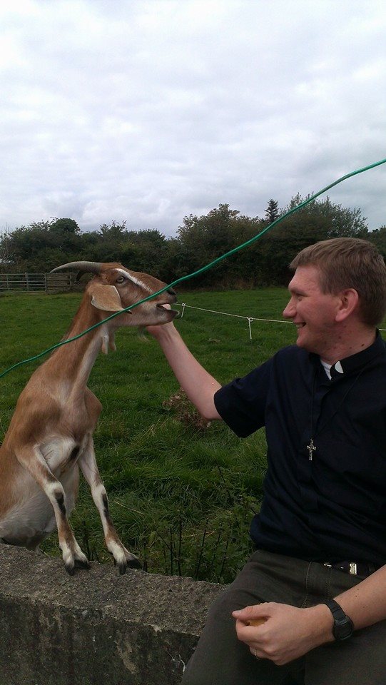 A dialogue with a goat :) -- Koza najlepszy przyjaciel…