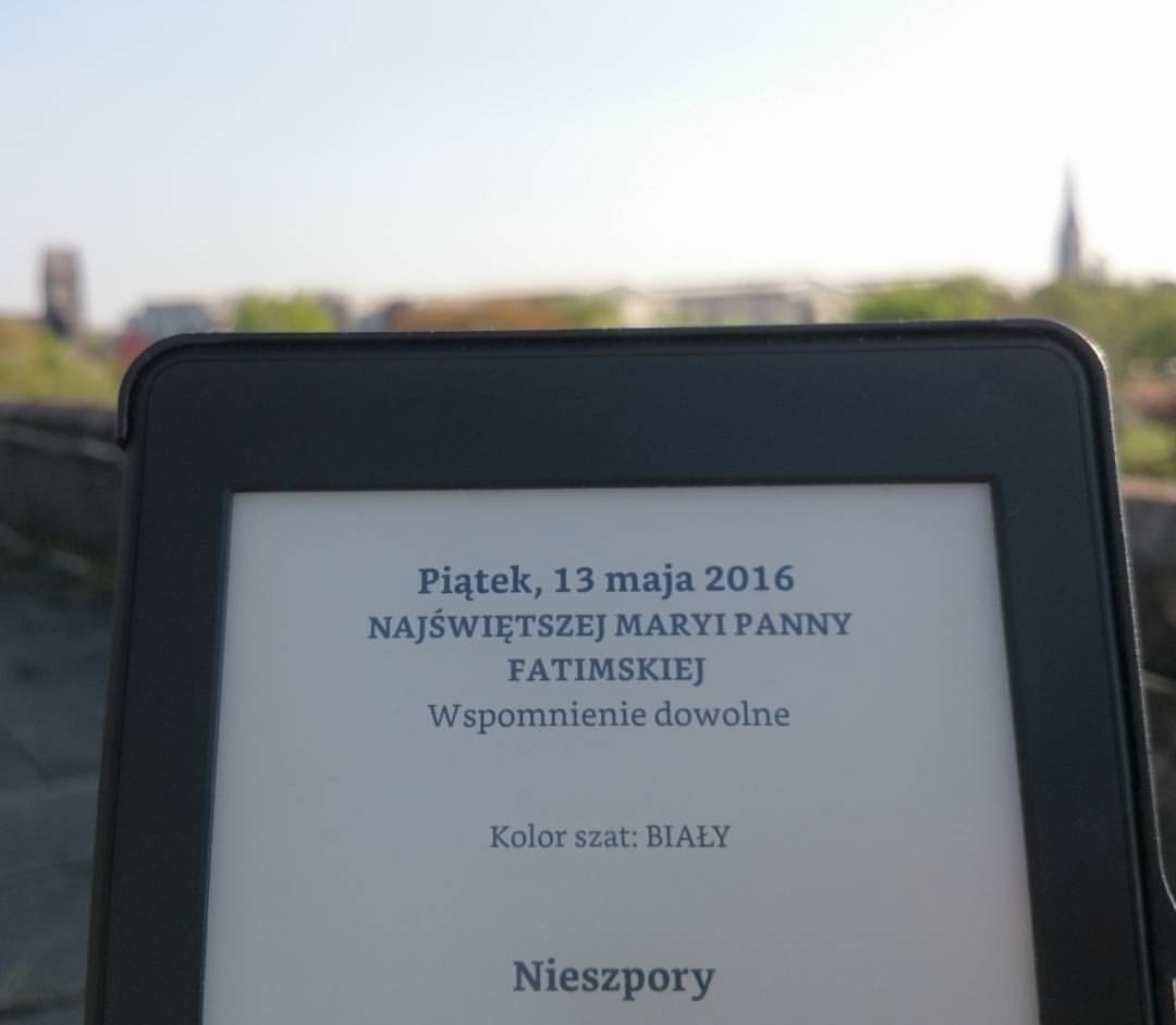 Wieczorny brewiarz na łonie natury bo jest tak przepięknie :)…