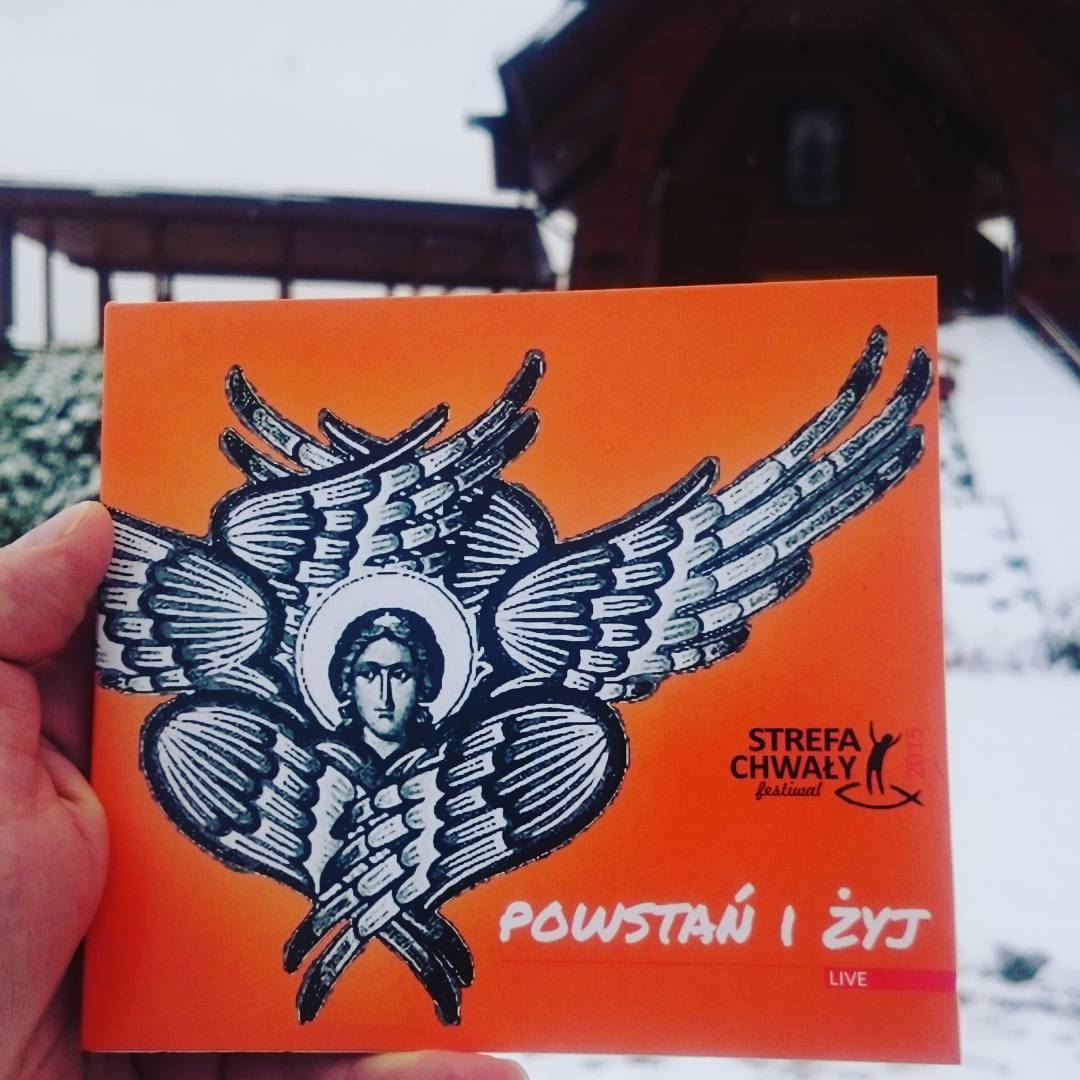 W tych dniach towarzyszy mi muzyka, która wybrzmiewała właśnie w Starym Sączu w ramach festiwalu Strefa Chwały. Kiedy ku