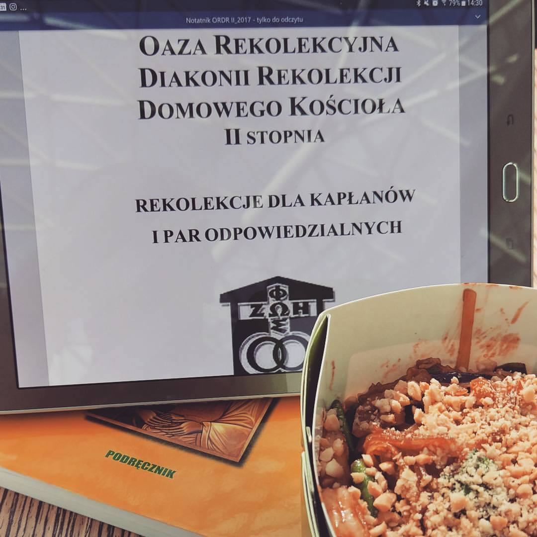 Przerwa w podróży :) Łączę przyjemne z pożytecznym :) #oaza…