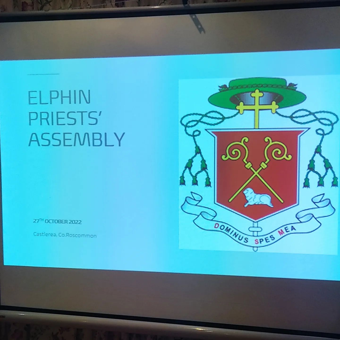 Popołudnie dziś kościelne, kontynuacja synodalna dla księży…