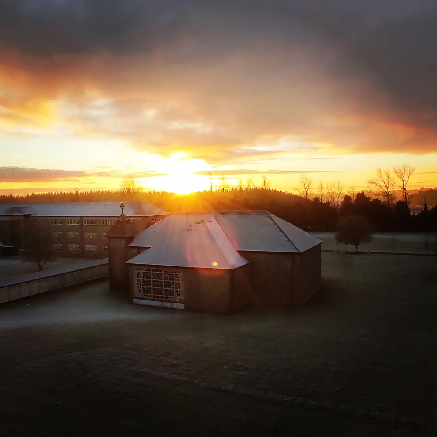 Good morning from the West of Ireland 🤗 #frozenmorning❄️❄️❄️