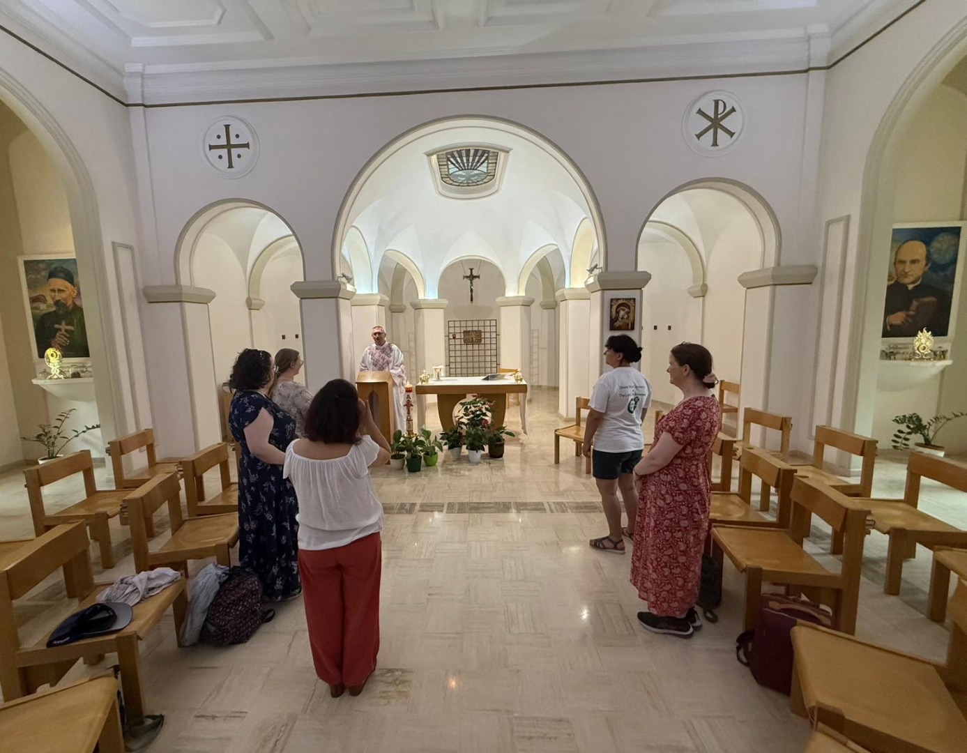 Dzisiejszą Eucharystię, sprawowaliśmy w kaplicy naszego domu…