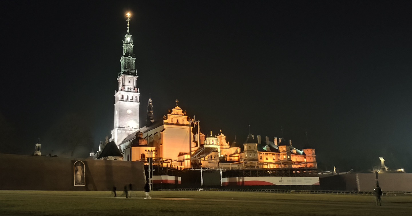 Przez najbliższe 3 dni będę na Jasnej Górze więc jak ktoś ma…
