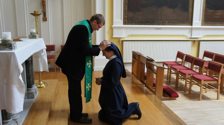 A sprowadziła mnie na tę Eucharystię siostra Faustyna, Służebnica Ducha Świętego, która była żegnana dziś w duszpasterst